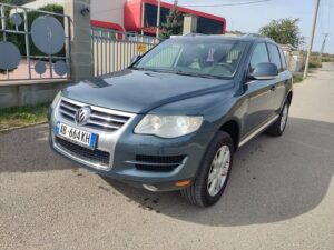 VW Tuareg - AB664KH